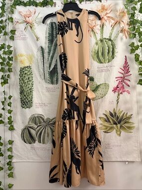 NWOT Ann Taylor Beige Midi Dress with Black panther Print XS